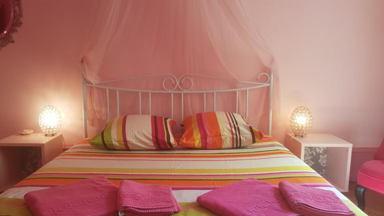B&B La Vie En Rose Basel Exterior photo